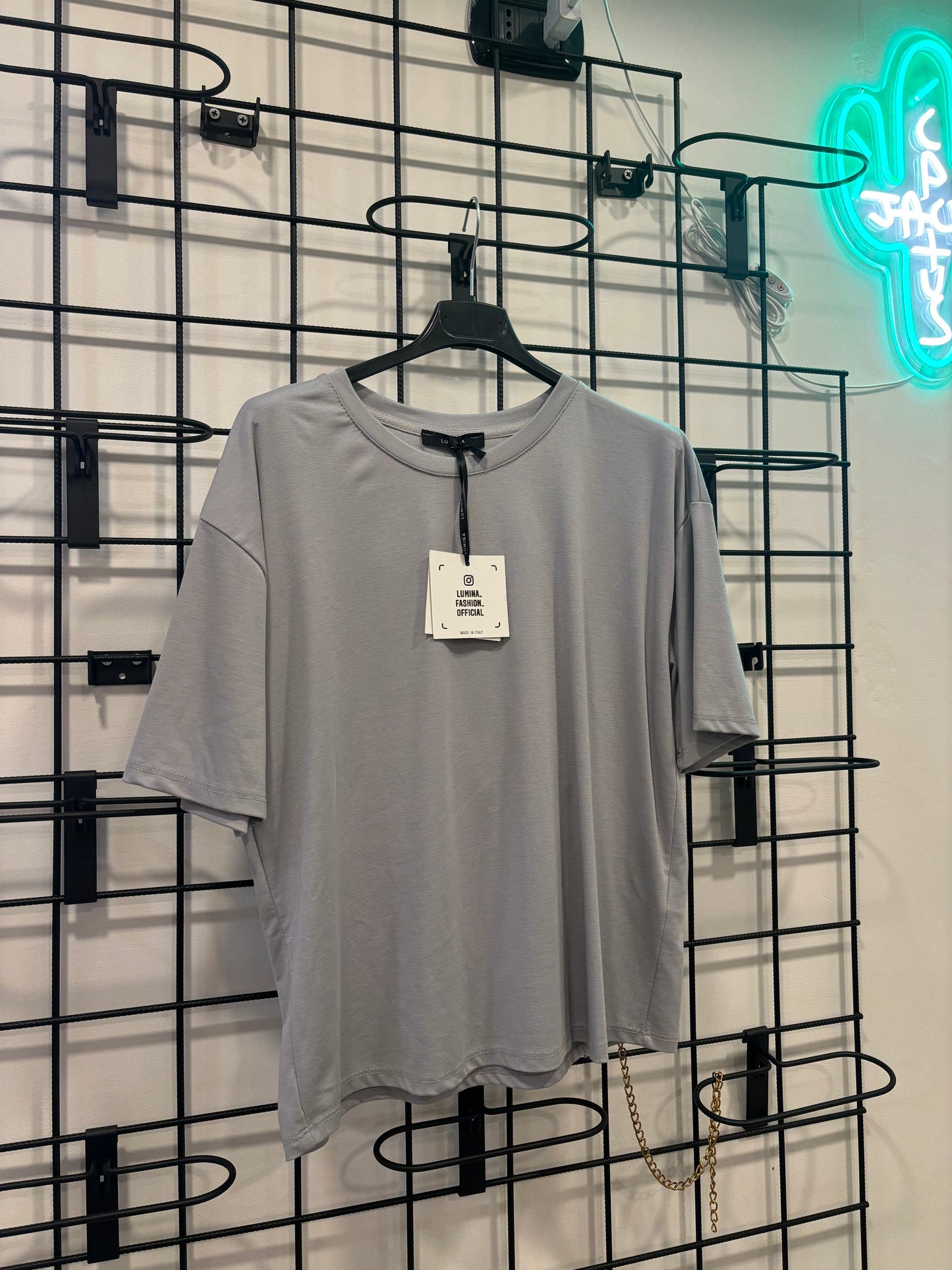 T-Shirt Over Lumina