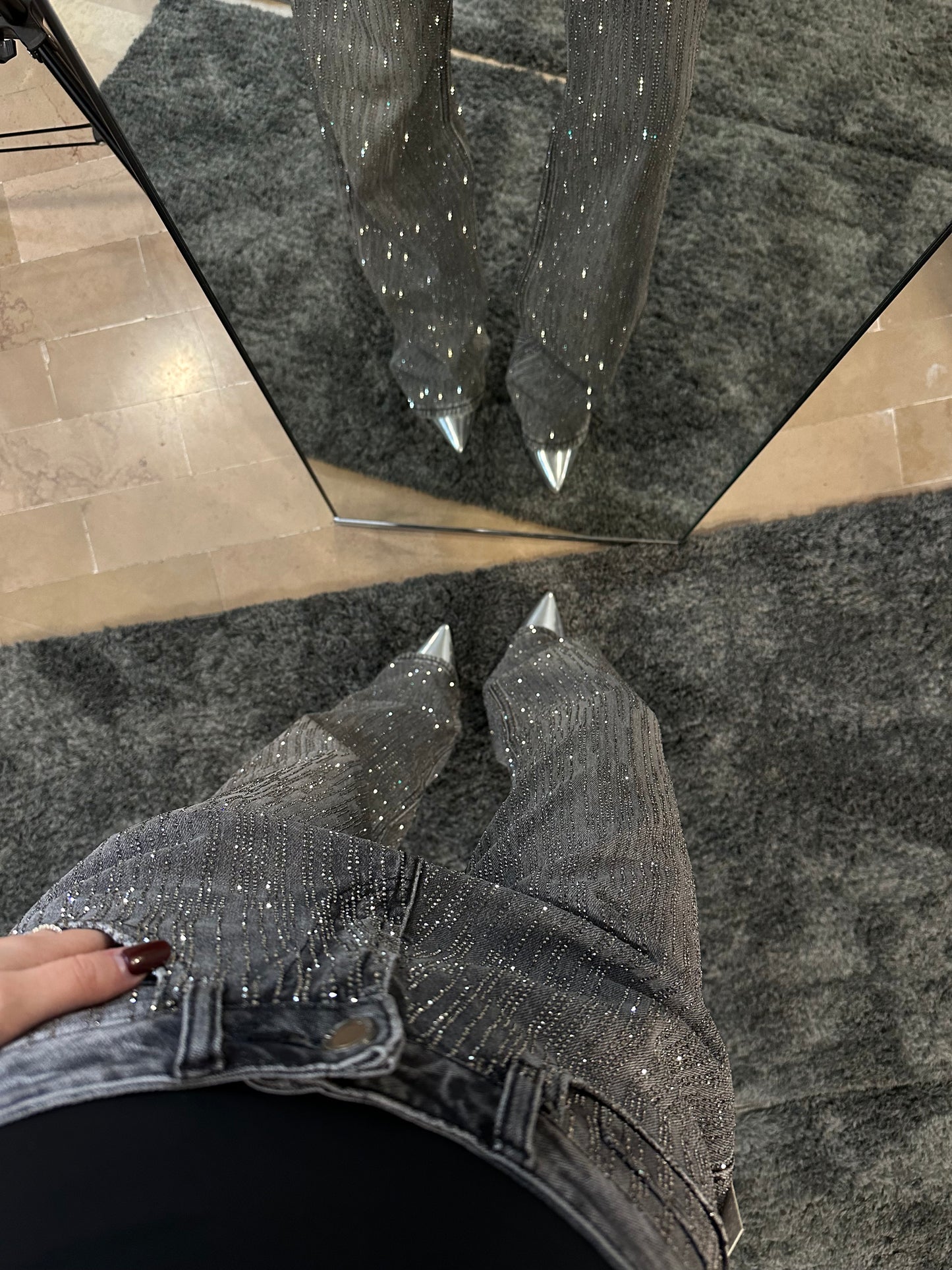 Jeans Cash Out